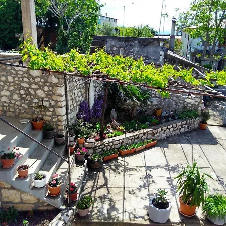 Ane - Apartment